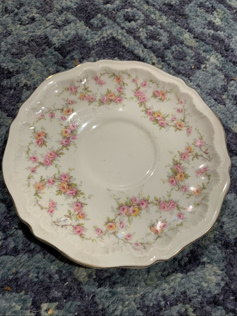 Theodore Haviland Naomi Rose saucer w gold plate trim in good vintage condition